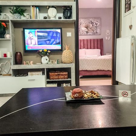 Χλιδατο-Ονειρεμενο-Μοντερνο Διαμερισμα!!! Apartment Larissa Exterior photo